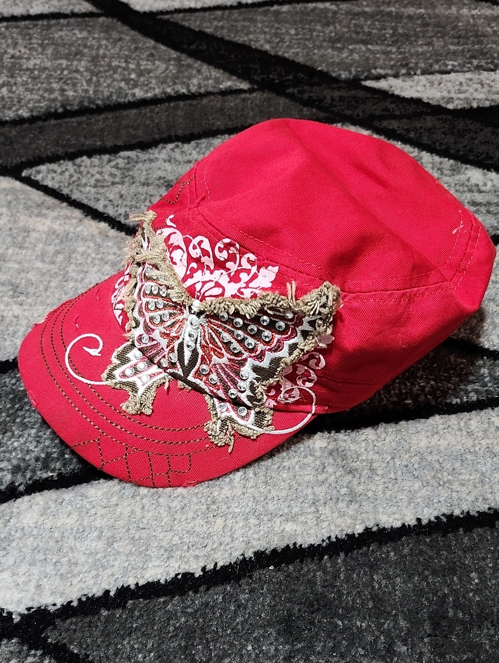 VINTAGE LEVE RED EMBROIDERED BUTTERFLY RHINESTONES DISTRESSED FITTED CADET HAT